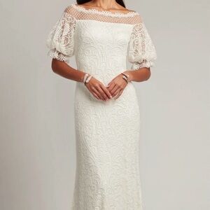 Tadashi Shoji Ivory Lace Wedding Dress